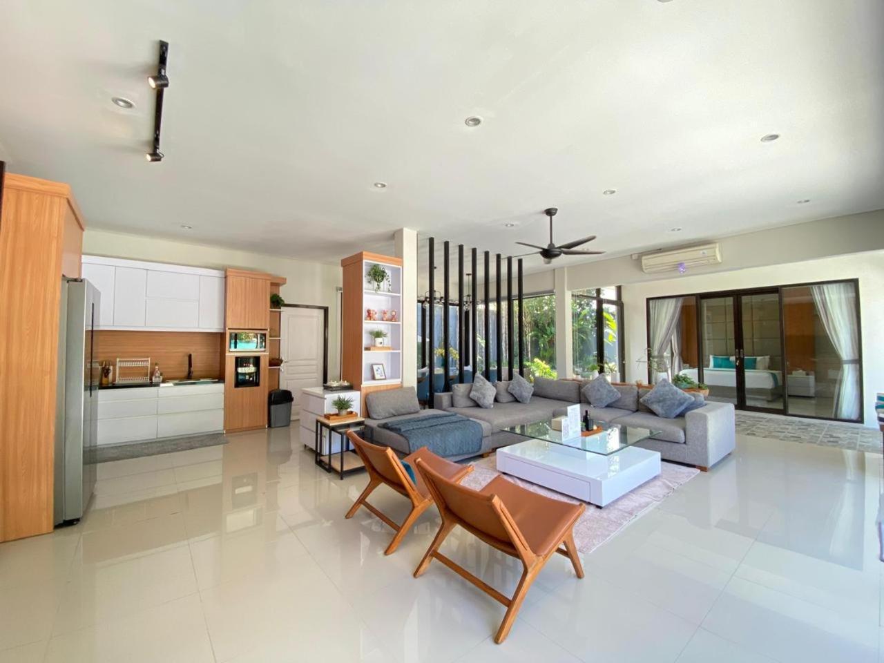 Layali Breeze Villa ジンバラン エクステリア 写真