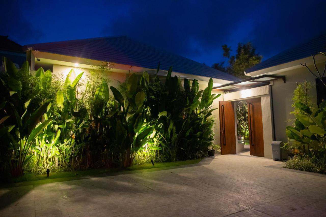 Layali Breeze Villa ジンバラン エクステリア 写真